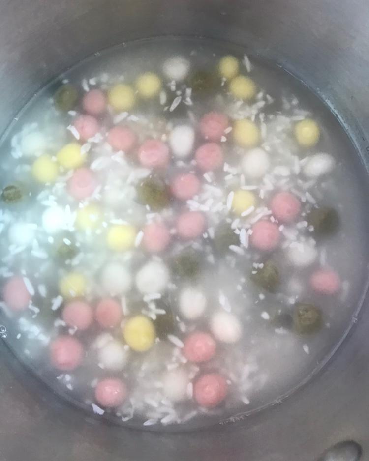 【幻彩小圆子】天然食材做彩色糯米丸