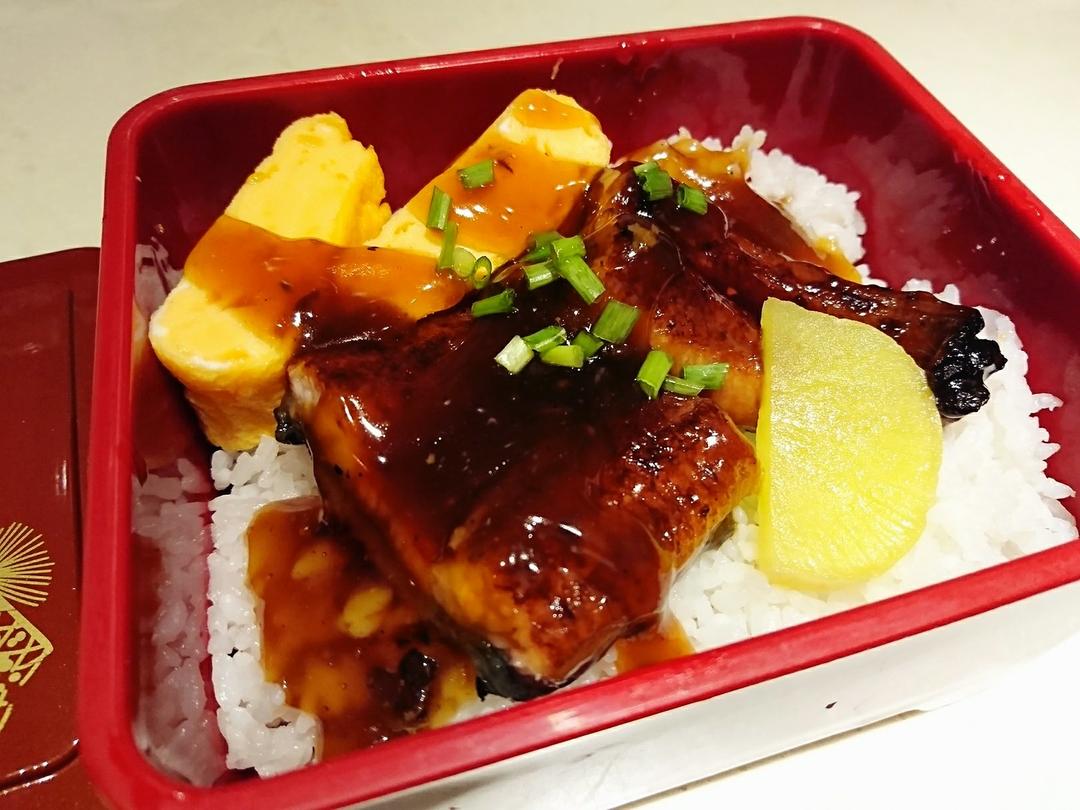 鳗鱼饭