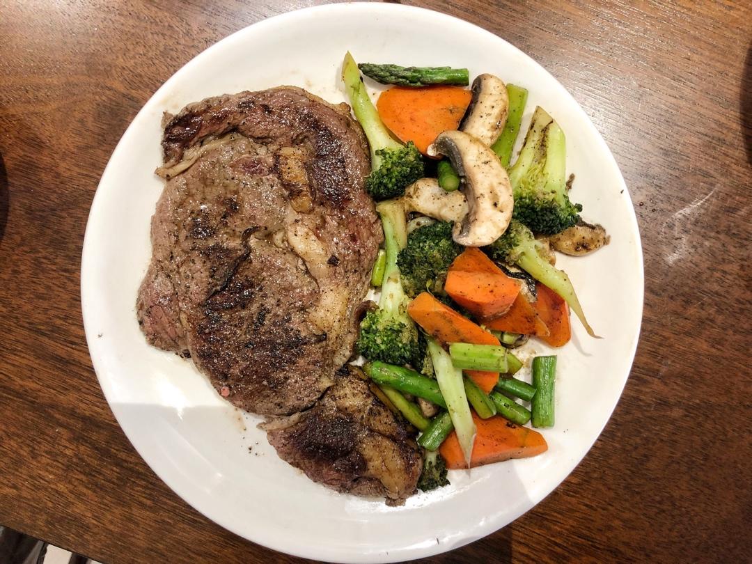 好吃到哭的煎牛排