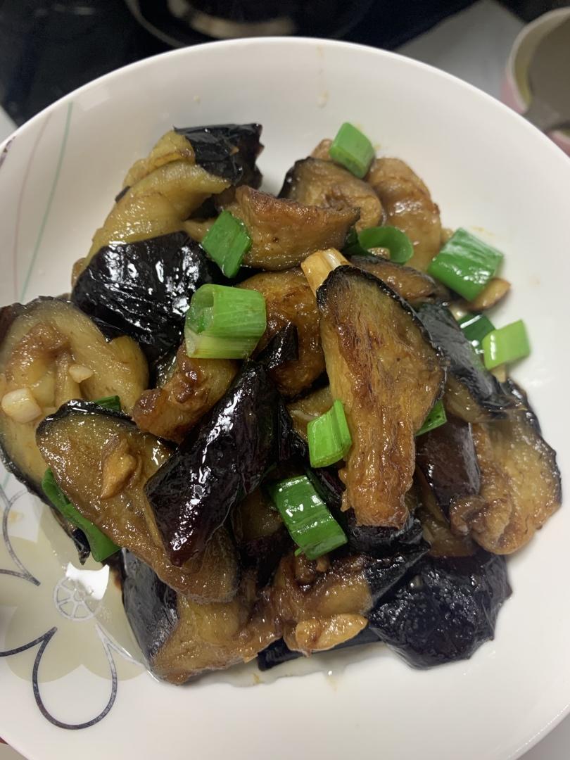 红烧茄子，好吃到舔盘子