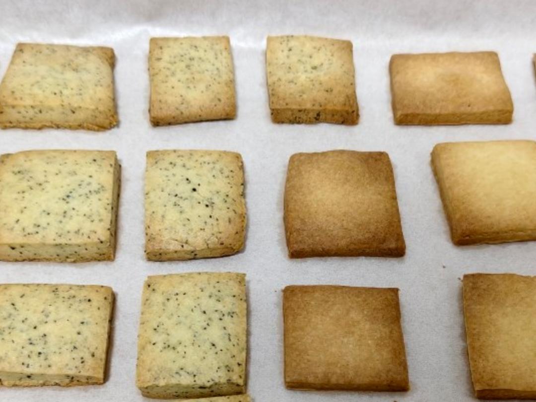 比炼乳小方好吃百倍的方块饼干