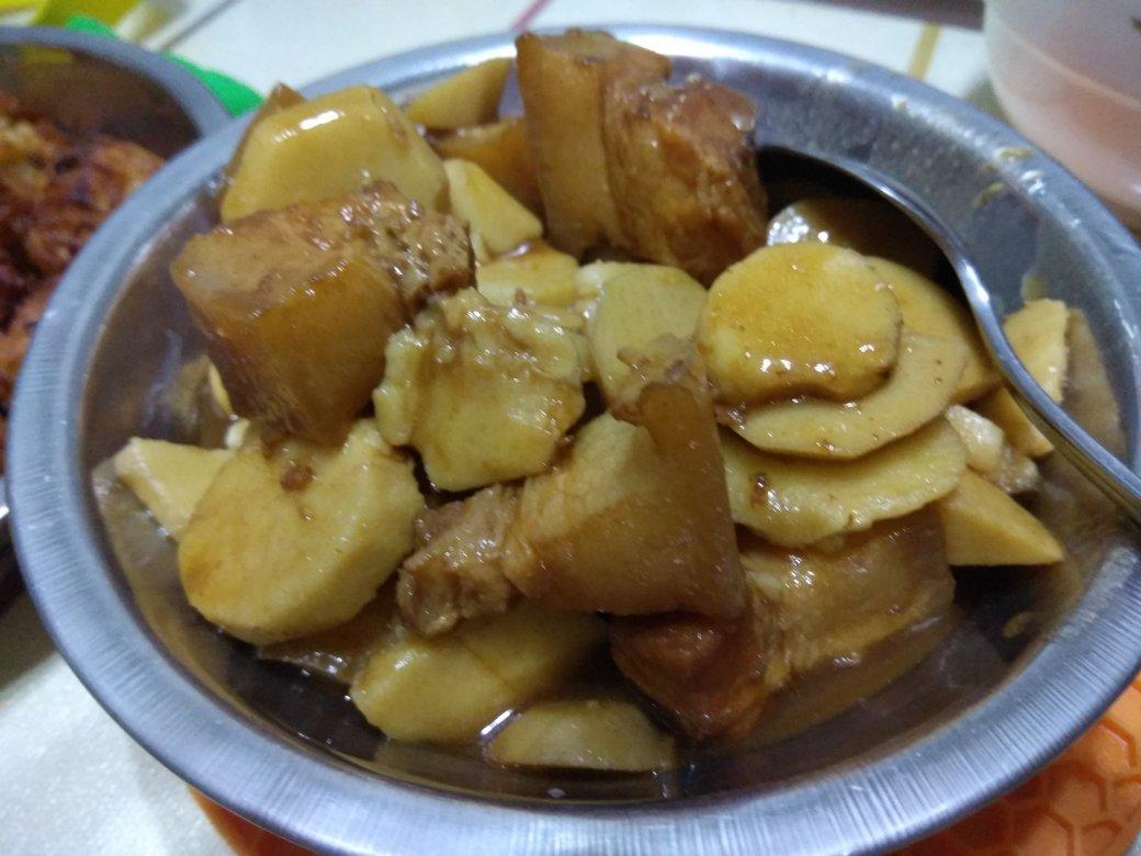 芋头烧肉