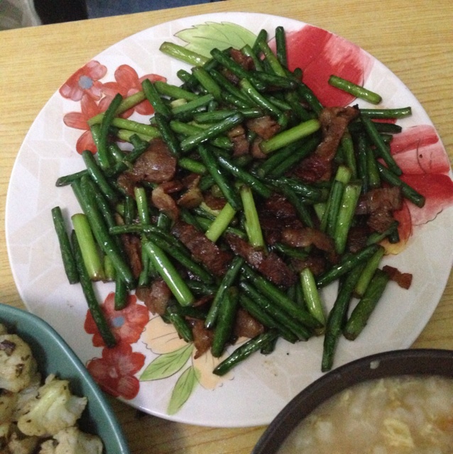 培根炒蒜苔