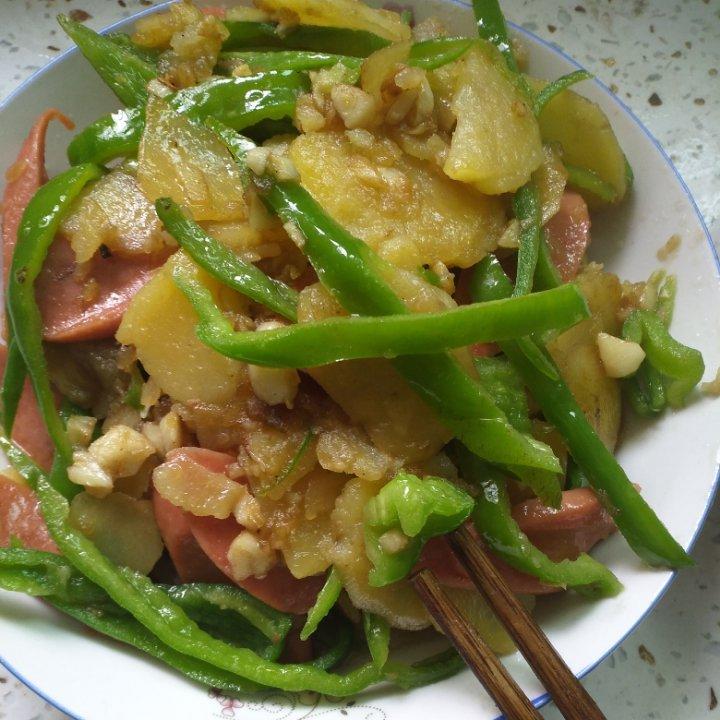土豆片炒火腿肠