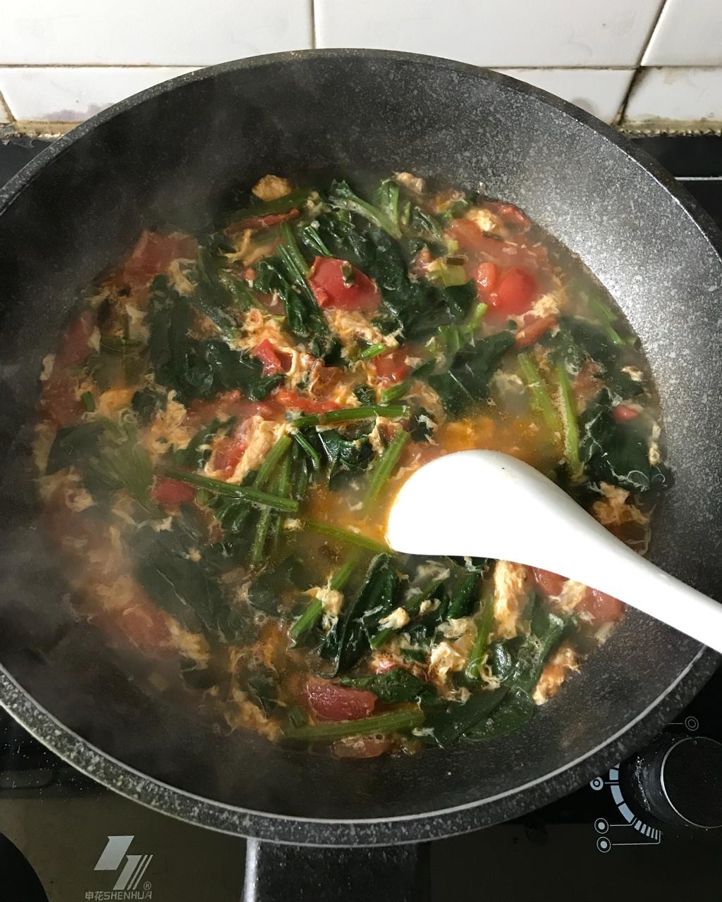 番茄鸡蛋菠菜汤