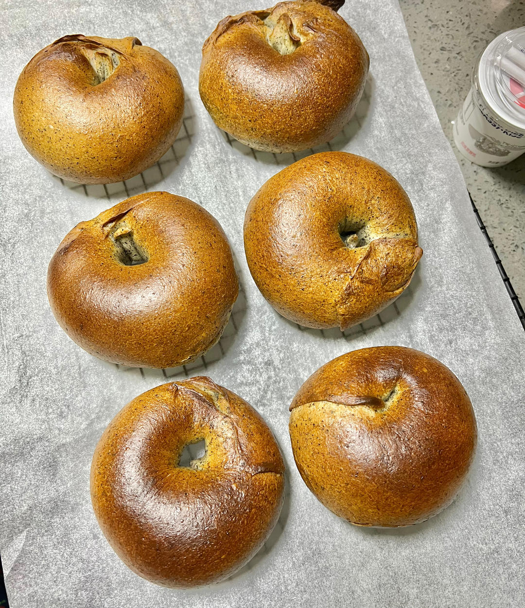 双倍黑芝麻奶酥贝果🥯一起吃养生贝果吧