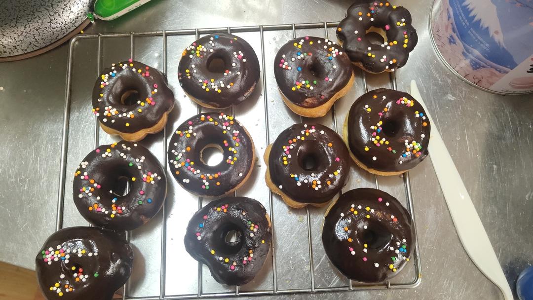 巧克力甜甜圈🍩（烤箱版）