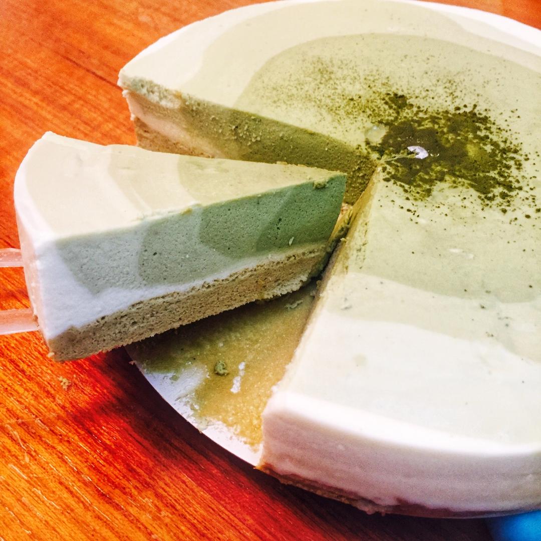 渐变抹茶慕斯蛋糕：我Amanda带着既美又作的抹茶甜点又来了！【曼食慢语】
