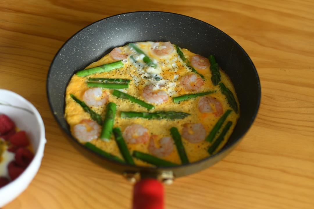 芦笋虾仁早餐蛋饼