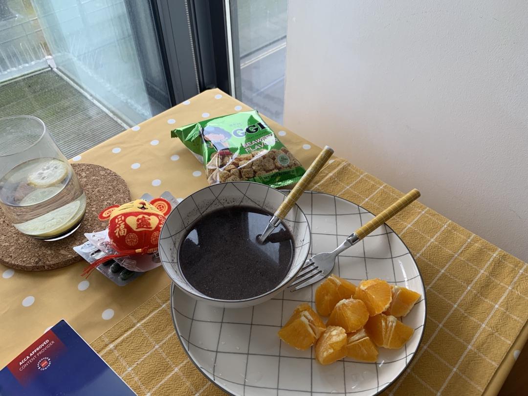 红茶的简餐