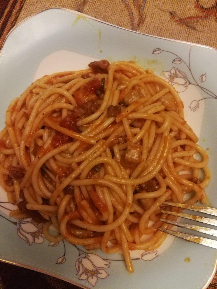 番茄肉酱意大利面