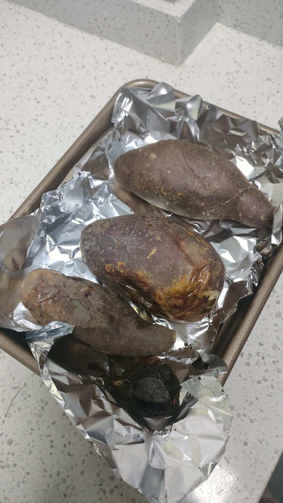 【糯唧唧的烤红薯】糖油四溢皮肉分离外糯里嫩吸溜着吃！