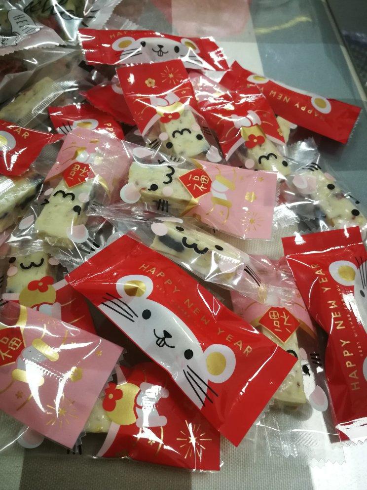 牛轧糖 牛扎糖不甜