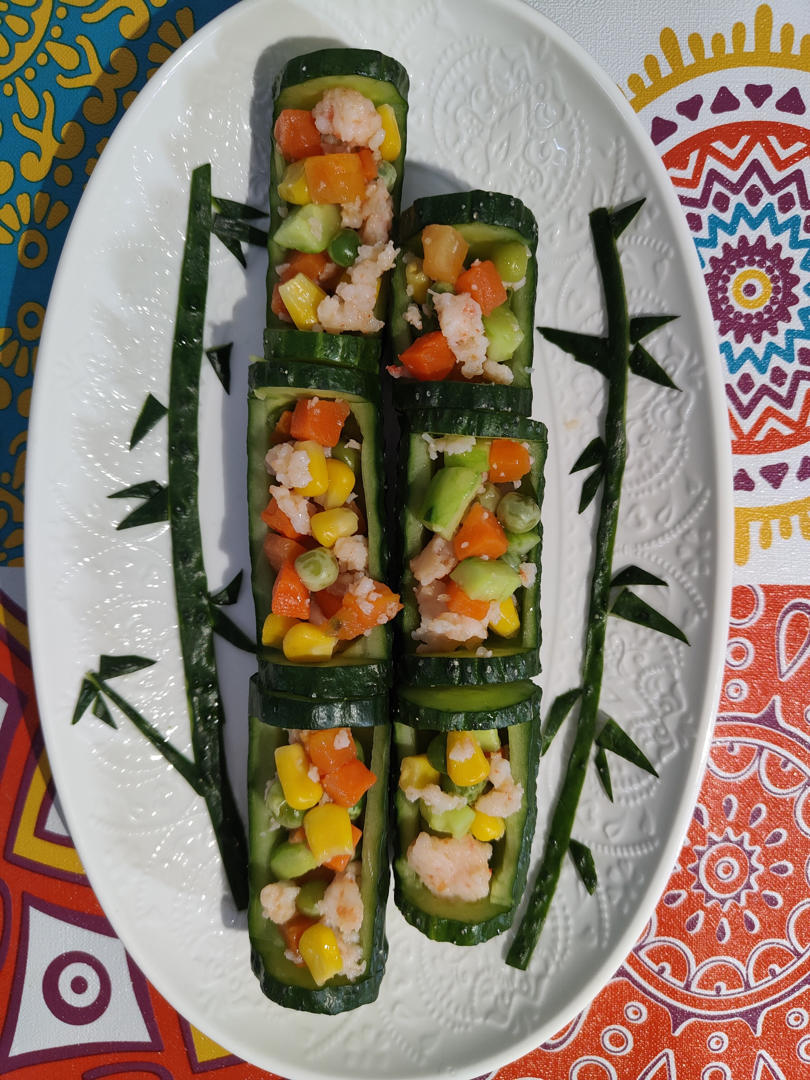 除夕夜翠竹报平安节节高升🎋（番茄黄瓜五色蔬菜沙拉）颜值美味并存！