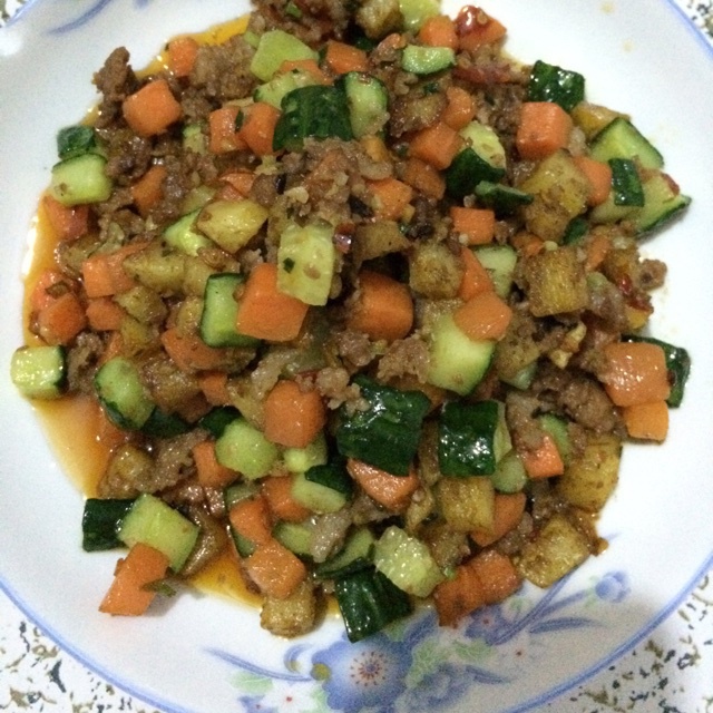 肉末炒三丁