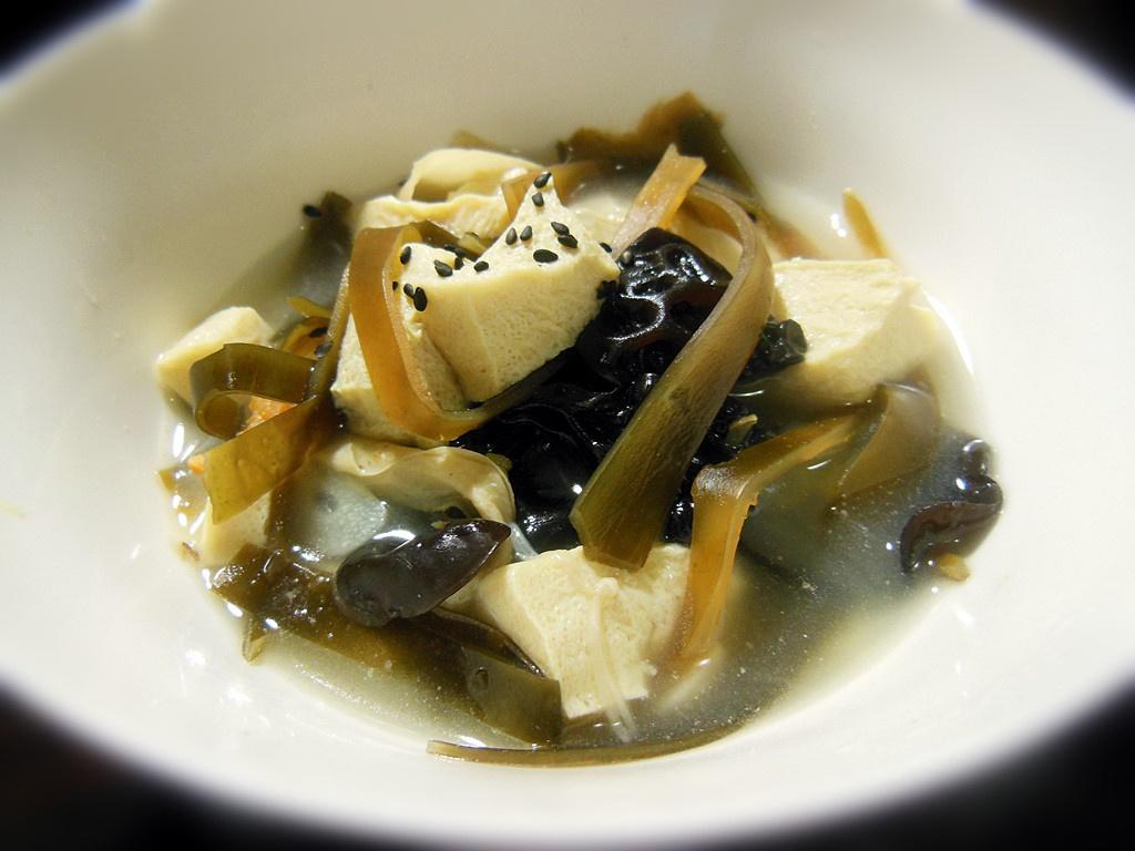 海带冻豆腐汤的做法