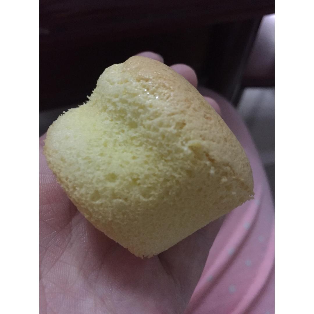 软绵绵戚风纸杯蛋糕