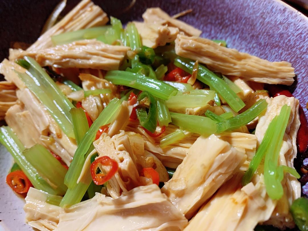 凉拌腐竹