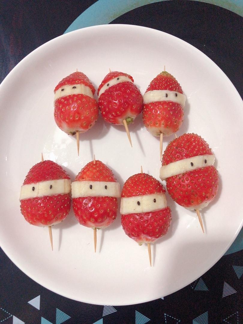 孩子们最爱的超可爱草莓🍓冰糖葫芦