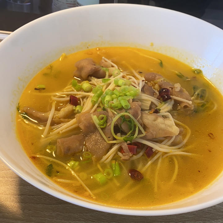 酸汤肥牛