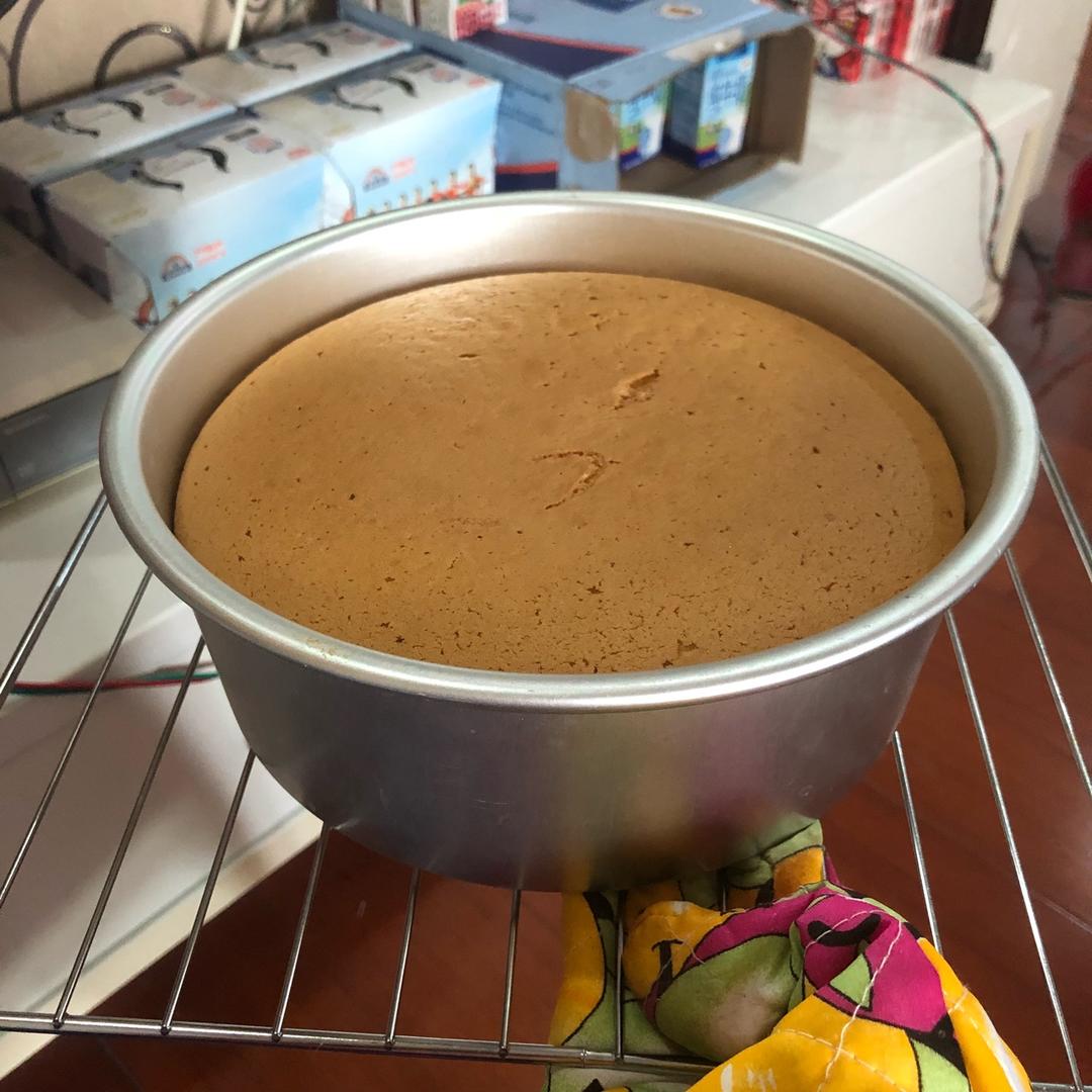 烤箱做蛋糕（戚风蛋糕的做法）