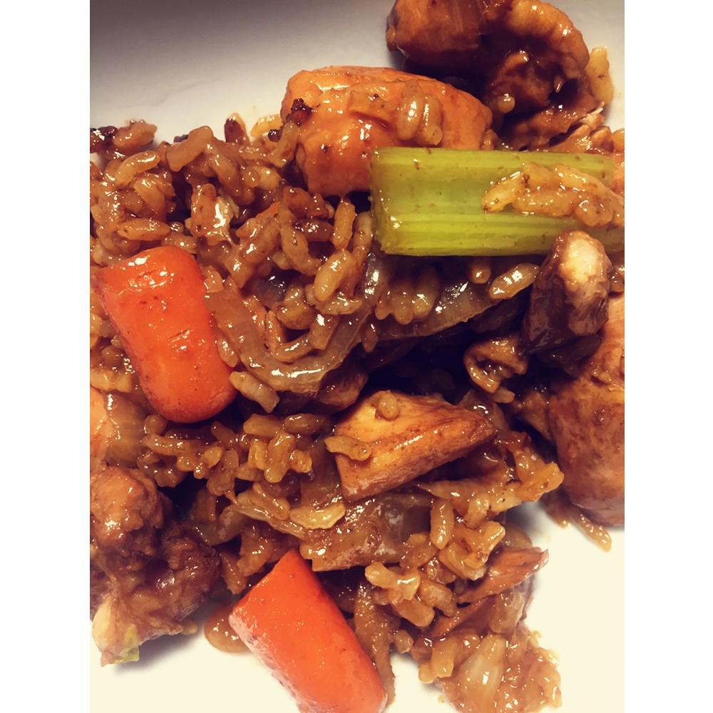 【香菇鸡肉焖饭】