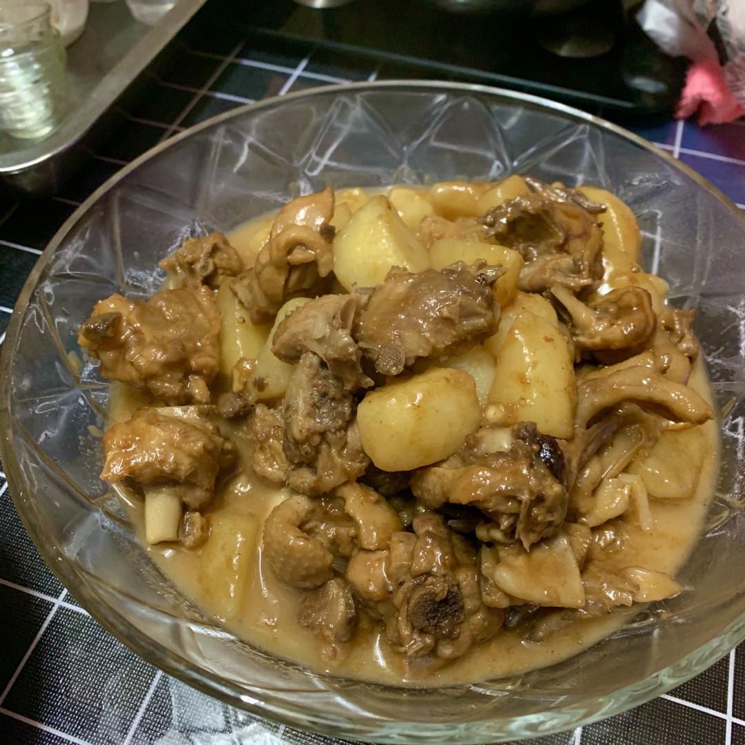 鸭肉焖土豆