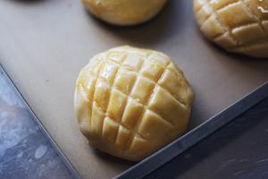 好吃快手米面包 | 一种面团做两种 菠萝包+汉堡胚的做法 步骤12