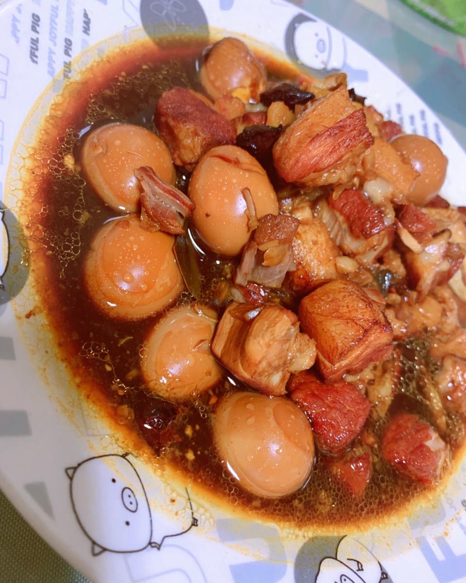 不放油的红烧肉+鹌鹑蛋