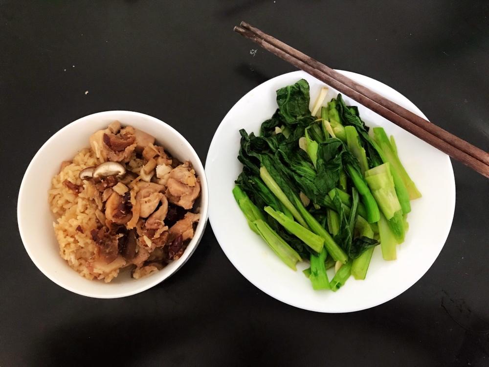 鲜菇鸡腿焗饭