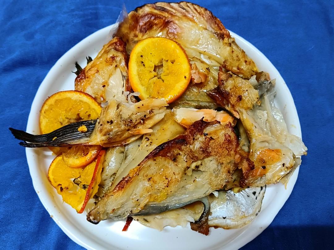 日料，从吃懂一条三文鱼开始part2  盐烤三文鱼头