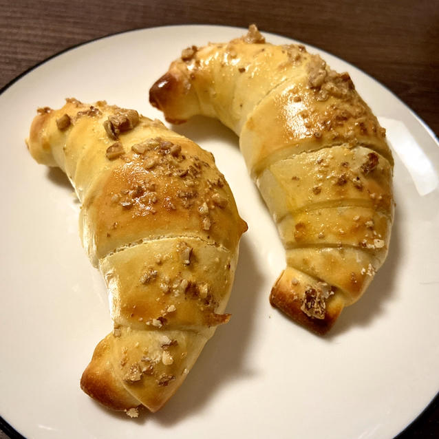 低糖低脂牛角面包 （简单手揉版）