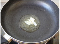 蟹味菇烧冬瓜的做法 步骤1