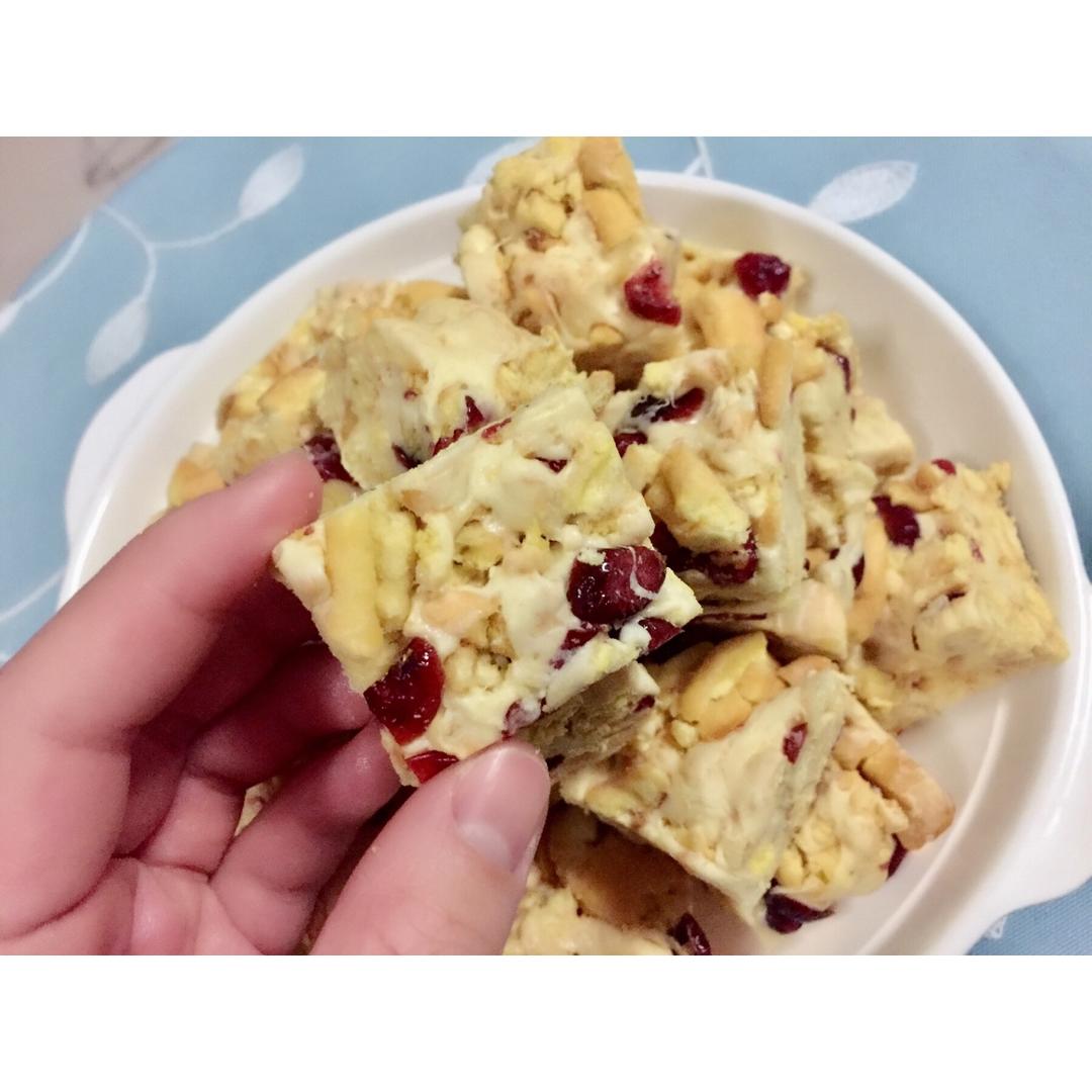 蔓越莓牛扎沙琪玛