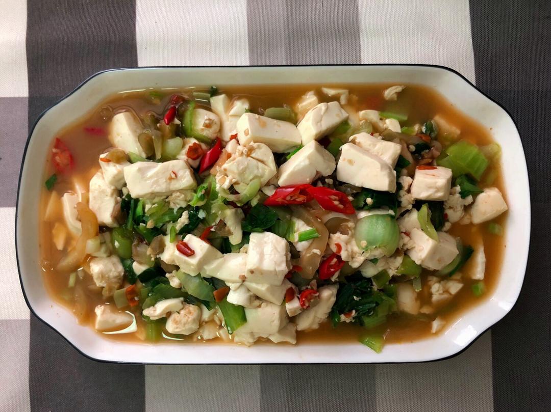 香辣蔬菜炖豆腐