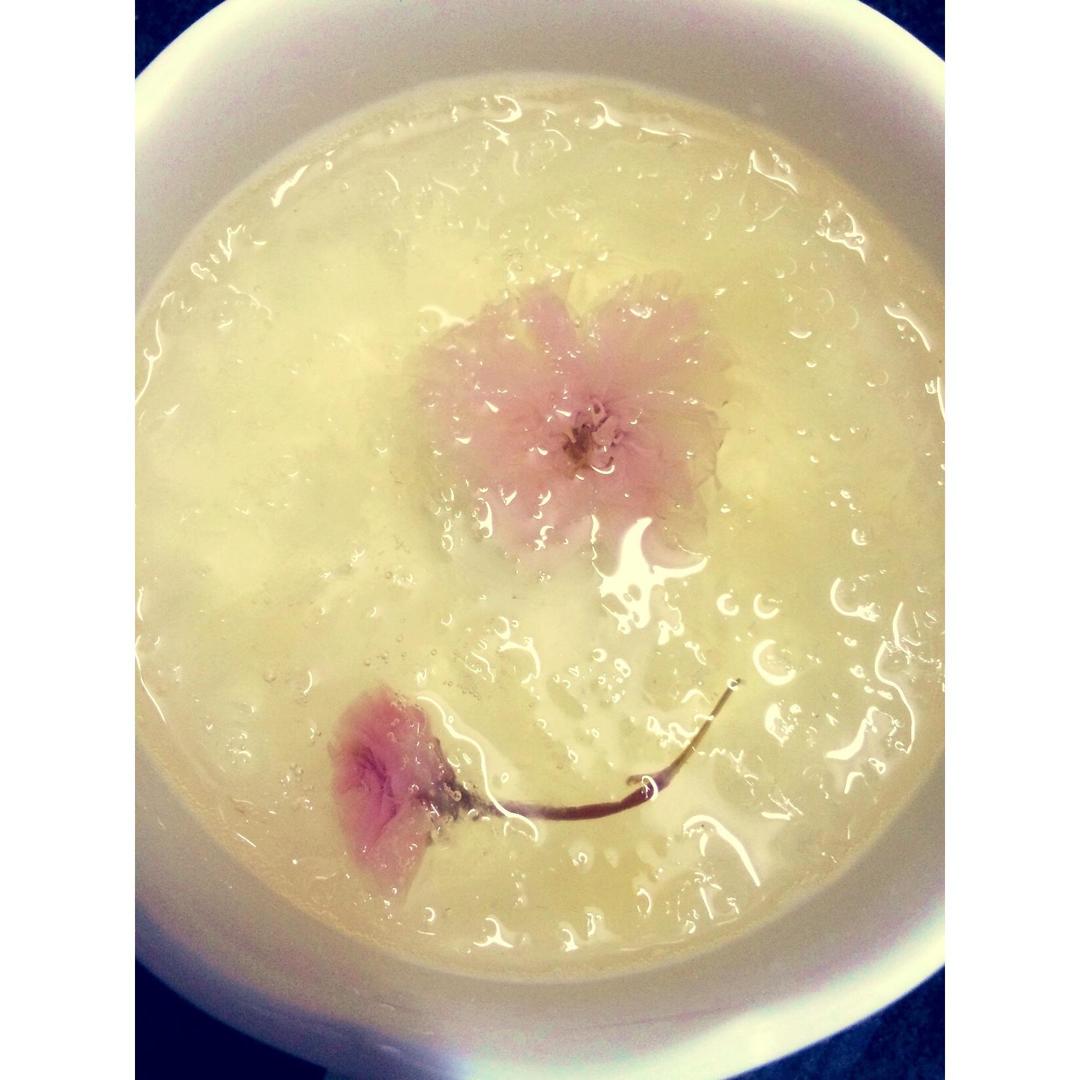 樱花冰糖燕窝的做法
