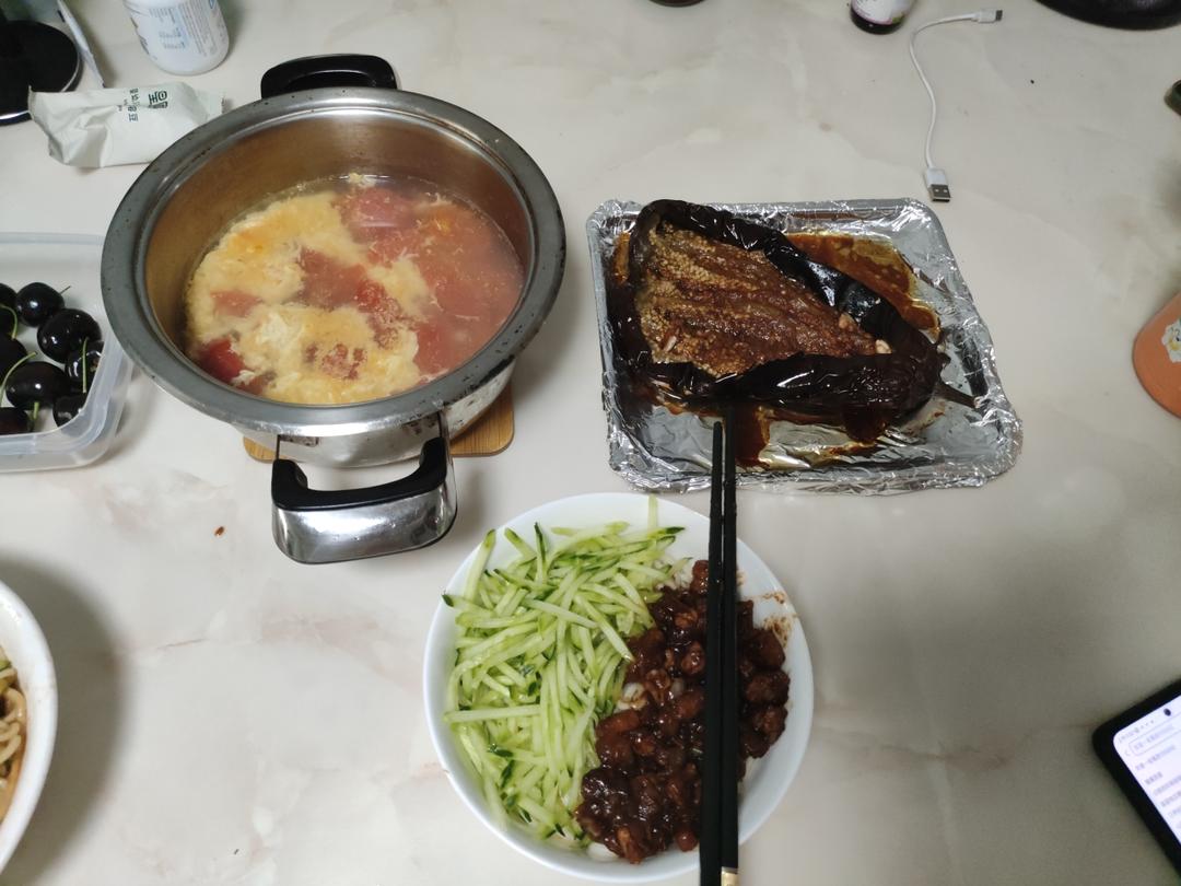 CC招牌菜销魂烤茄子，百吃不厌！