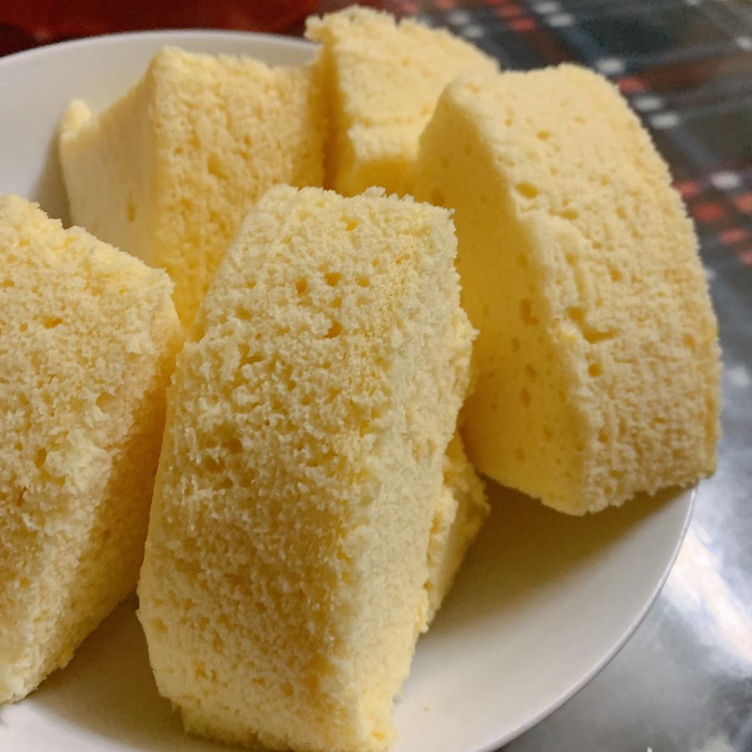 咚咚哒哒啦啦做的蔓越莓酸奶蒸蛋糕