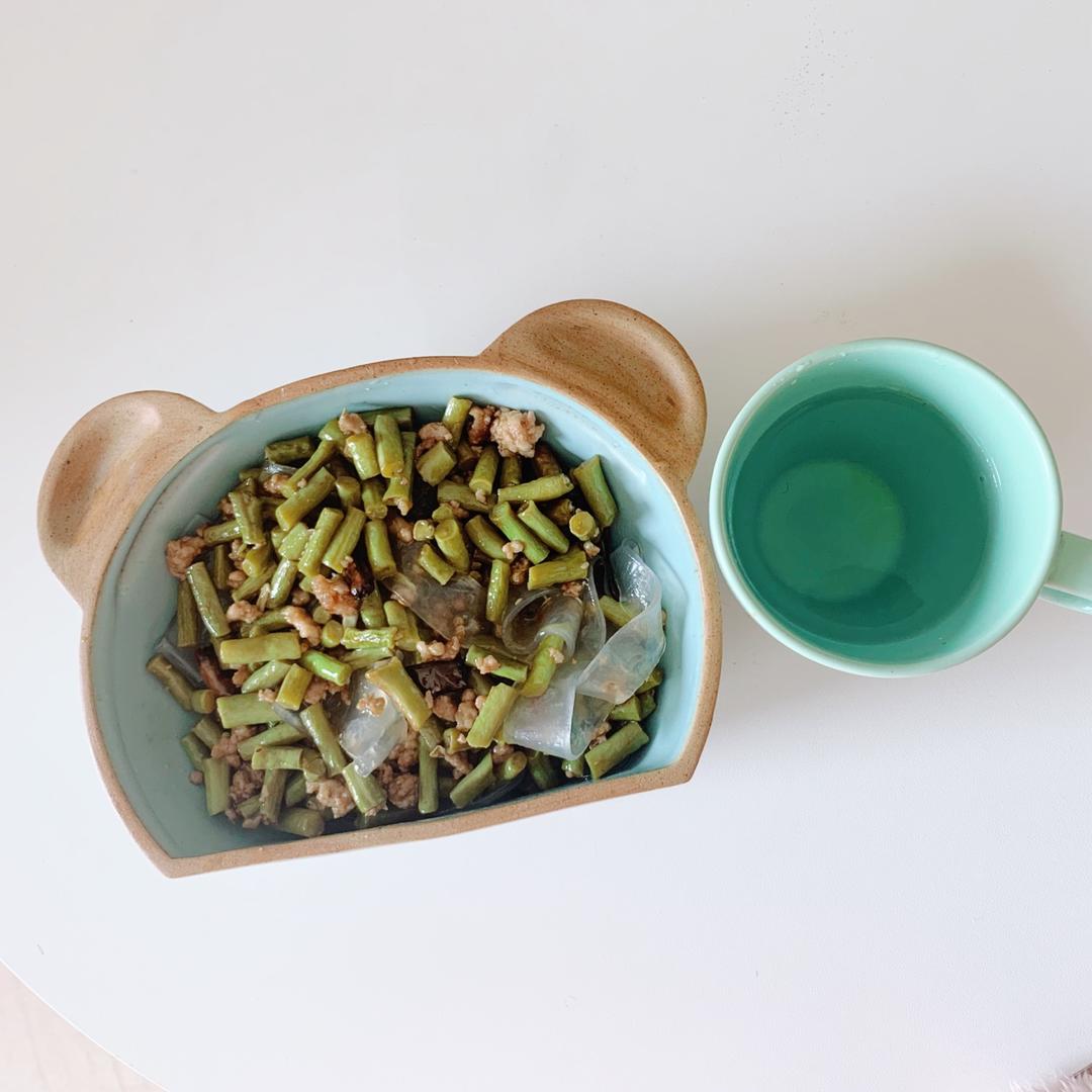 酸豆角炒肉沫