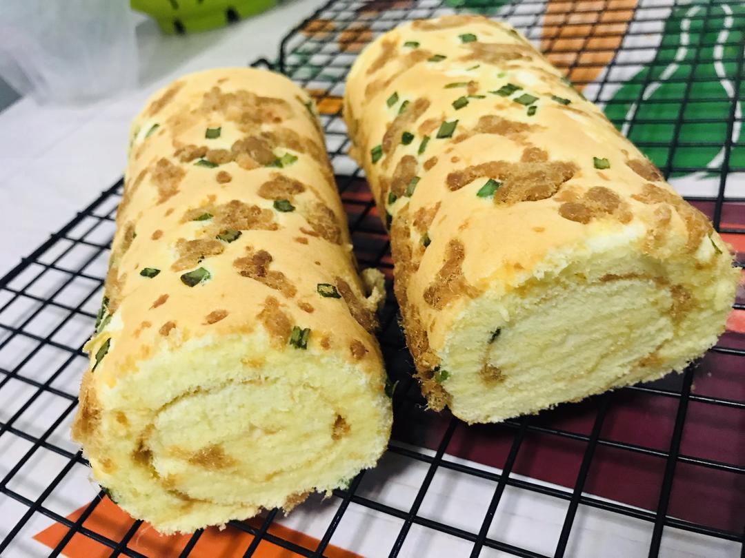 香葱肉松蛋糕卷的做法