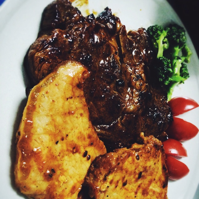 黑椒牛排（配土豆/鸡蛋，意面/蔬菜）