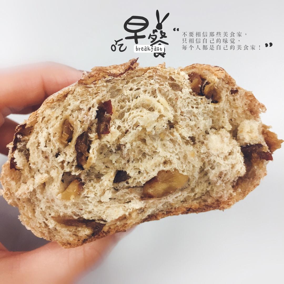 红枣胚芽软欧---负担小小的面包