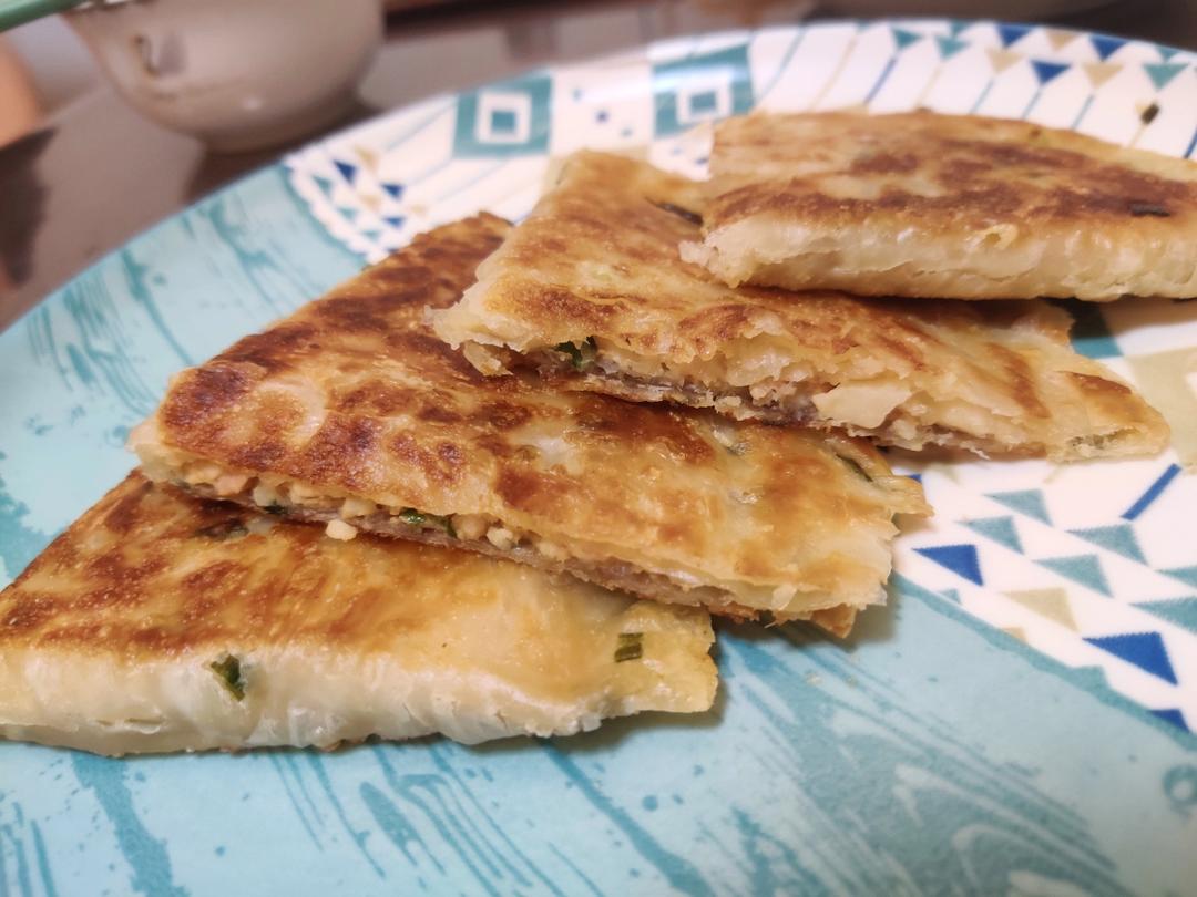 剩余饺子馅别样吃法！😋手抓饼版懒人馅饼