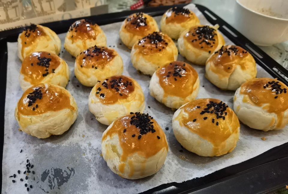 最详细的蛋黄酥（广式月饼🥮）方子修订版（新手必看）