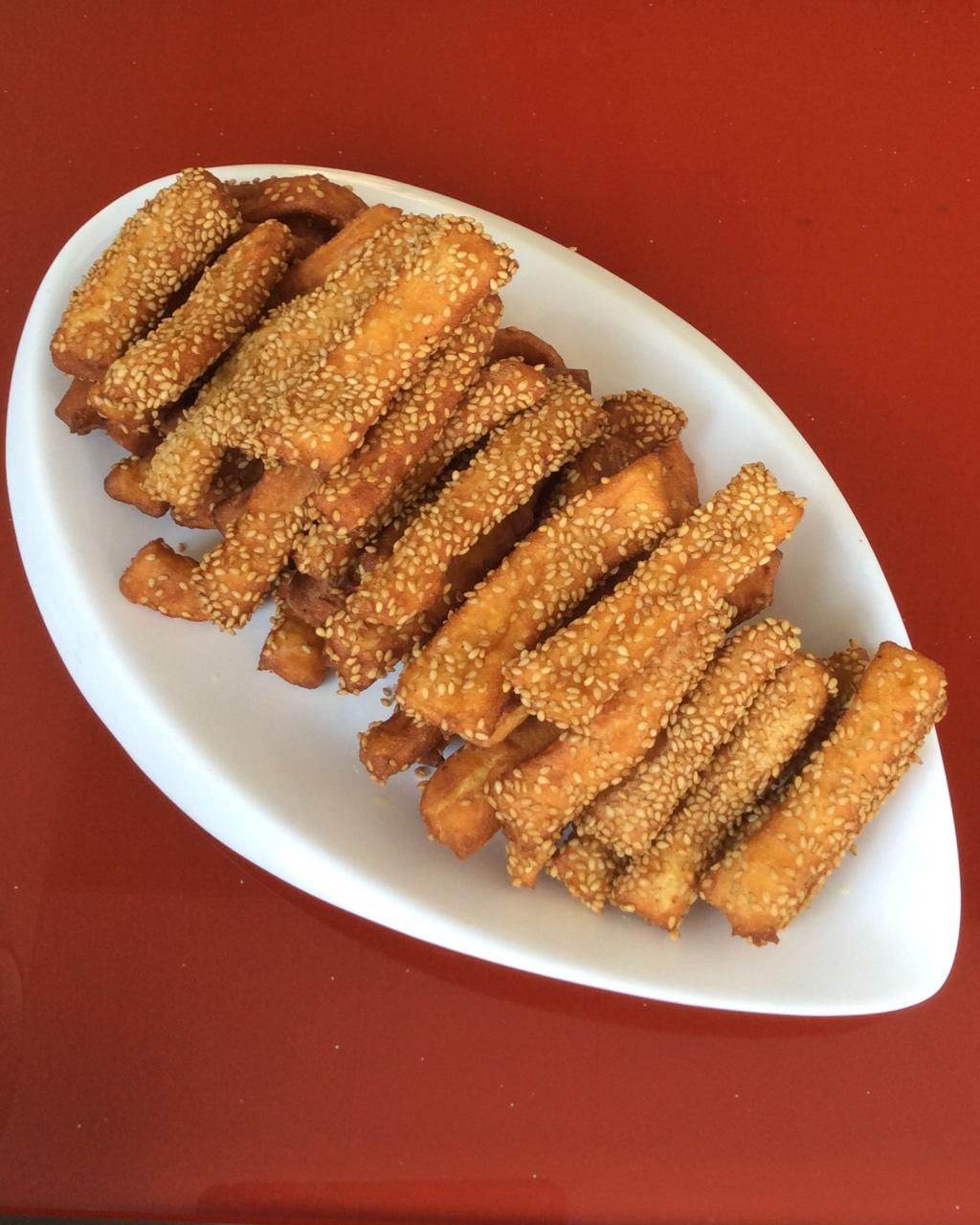 果味芝麻条