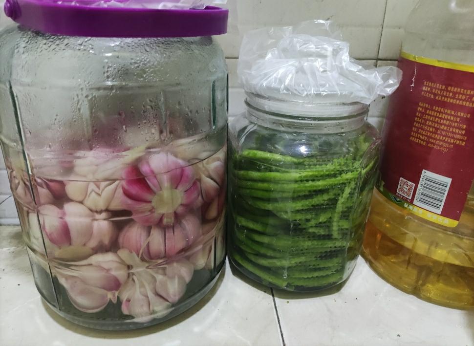 简单易做上手快，自制美味下饭酸豇豆