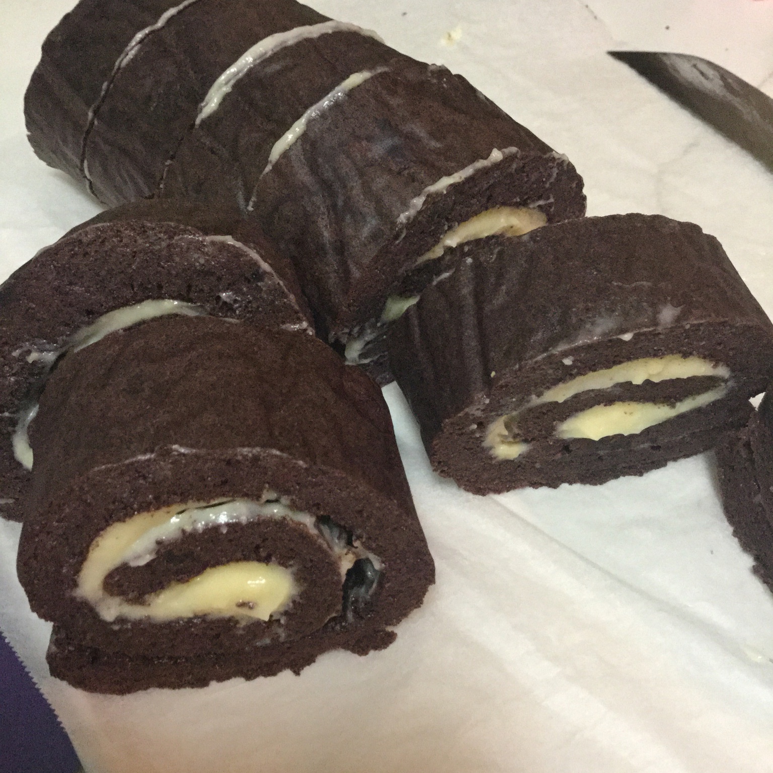 甘纳许巧克力蛋糕卷