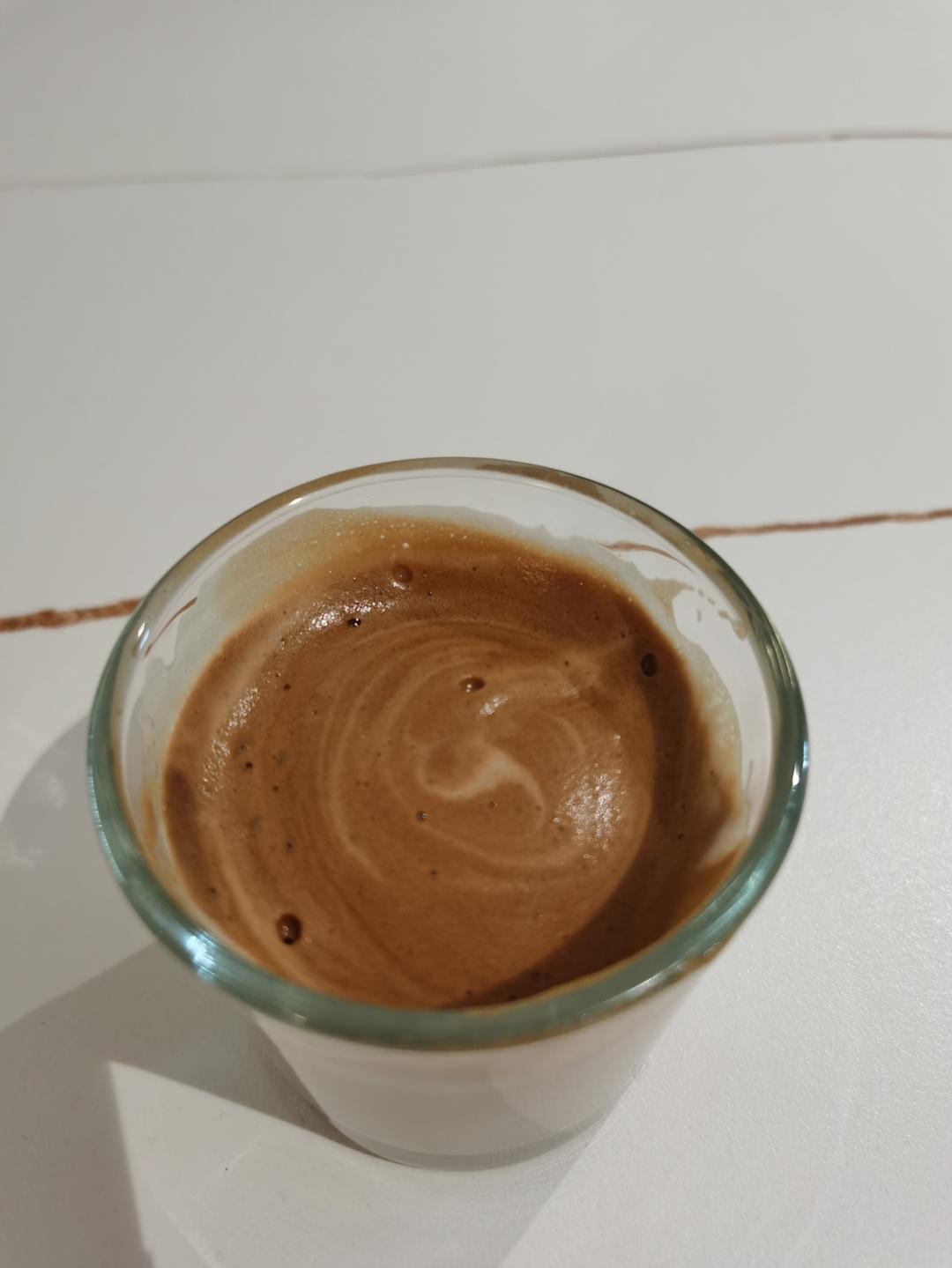 400次咖啡，网红手打咖啡，风靡全网的Dalgona Coffee☕️超详细步骤在家就可以复刻【内附速成法】