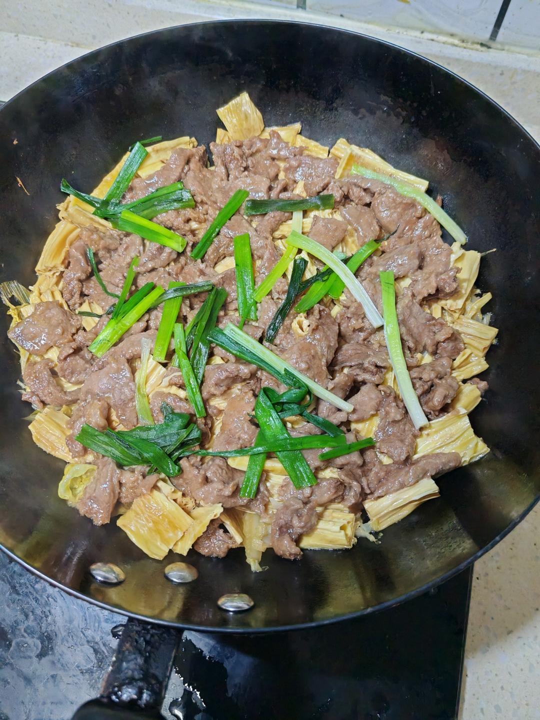 强强联手的腐竹焖牛肉