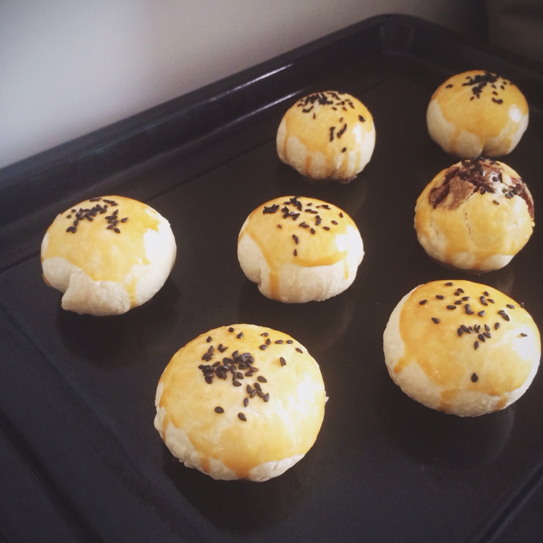 蛋黄酥：抹茶酥：（奶黄味）